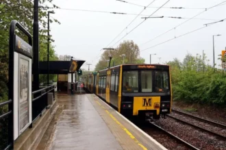 Blakelaw Transport, Schools & Shopping Guide, Newcastle